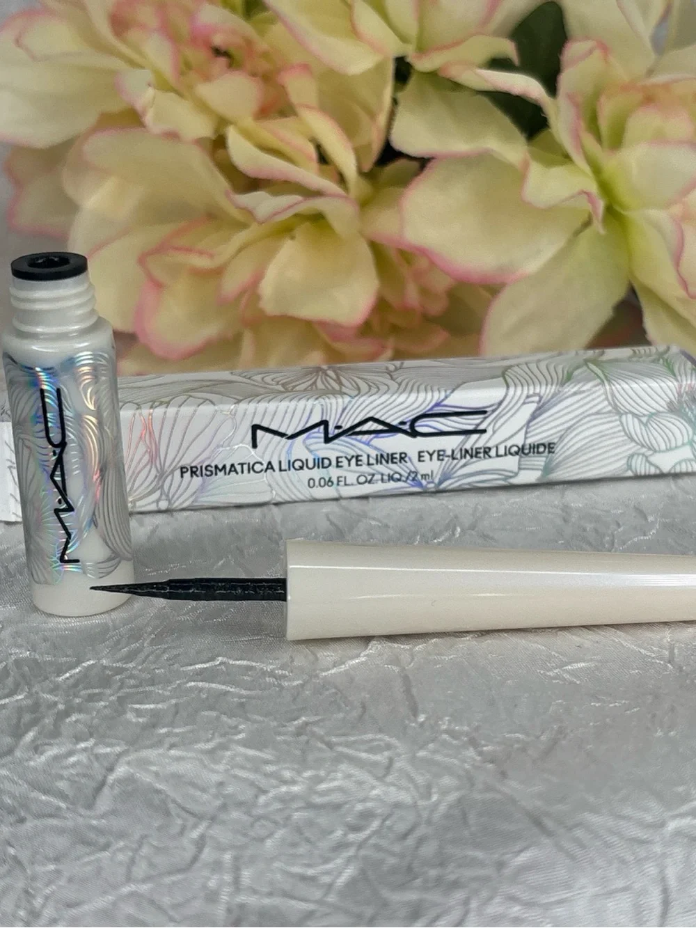 MAC Prismatica Liquid Eye Liner - NIGHTLILY - Full Size New In Box LE